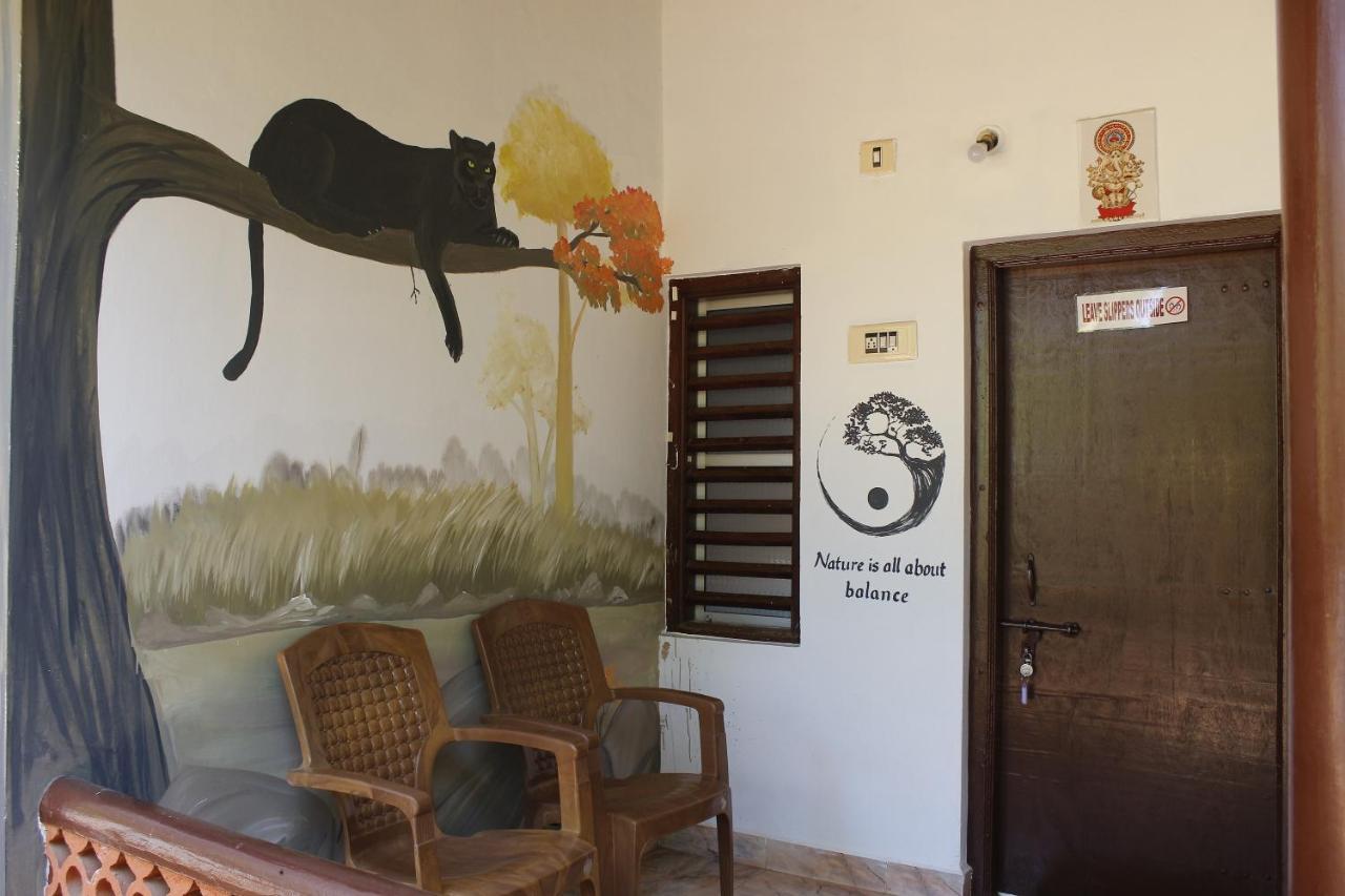 Tusker Tribe Hostel Gokarna  Exterior photo