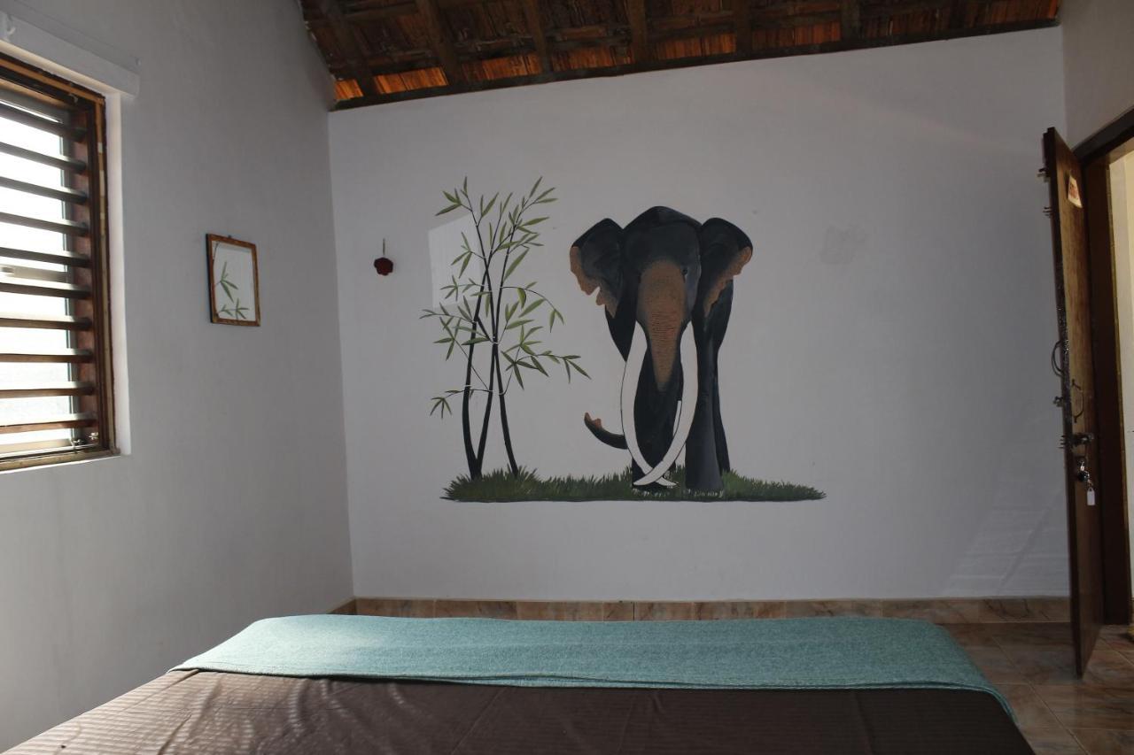 Tusker Tribe Hostel Gokarna  Exterior photo